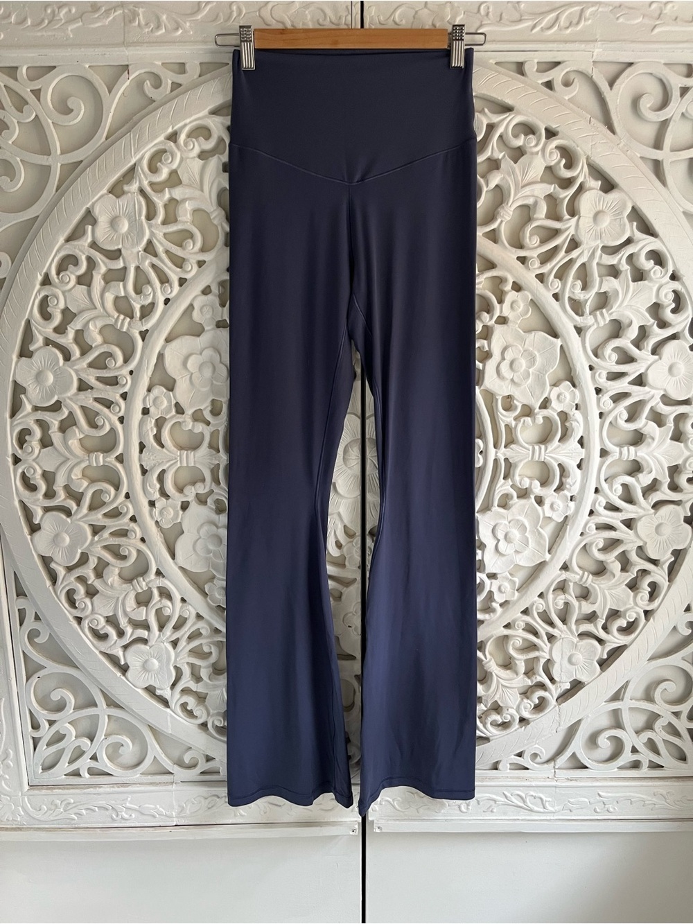 Aerie OFFLINE Real Me Xtra High Rise Bootcut Yoga Pants Purple M